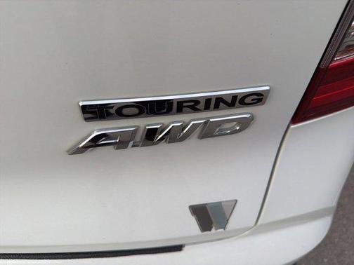 2022 Honda Pilot Touring 8-Passenger