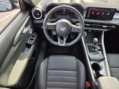 Alfa Black 2024 Alfa Romeo Tonale Veloce EAWD