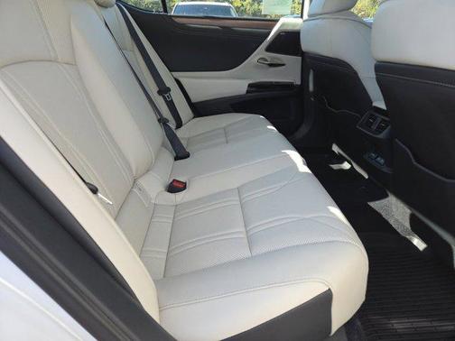 2025 Lexus ES 350 Luxury