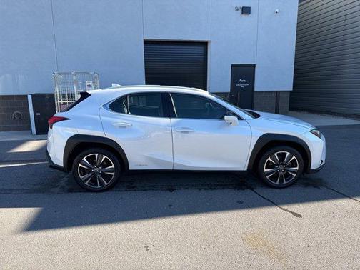 2019 Lexus UX 250h Base