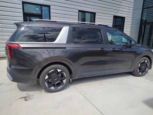 2025 Kia Carnival EX