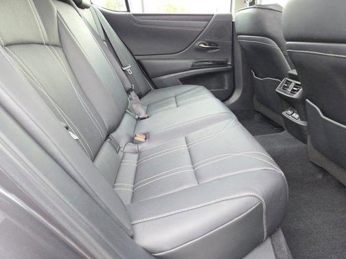 2023 Lexus ES 350 Luxury
