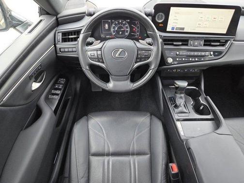 2023 Lexus ES 350 Luxury