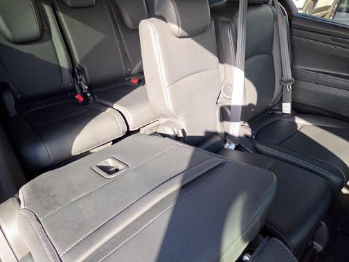 Platinum White Pearl 2021 Honda Odyssey Touring