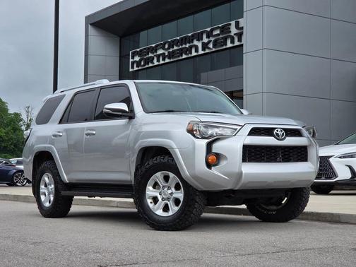 Classic Silver Metallic 2016 Toyota 4Runner SR5