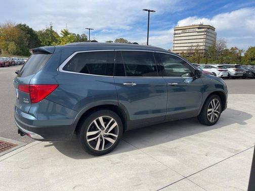 2017 Honda Pilot Elite
