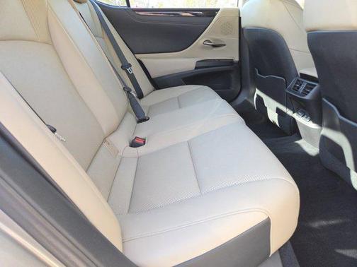 2021 Lexus ES 350 Base