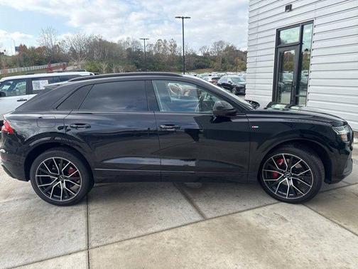 2021 Audi Q8 55 Prestige