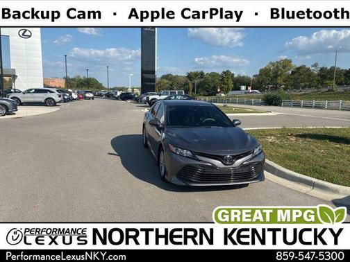 2019 Toyota Camry SE