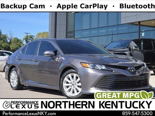 2019 Toyota Camry SE