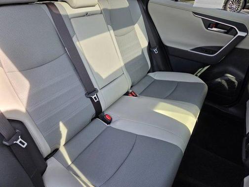 Blizzard Pearl 2020 Toyota RAV4 Hybrid Limited