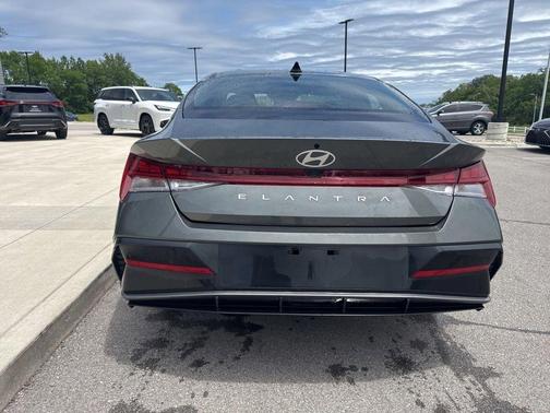 Amazon Gray 2025 Hyundai ELANTRA SEL