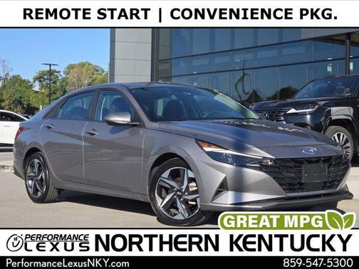 2023 Hyundai ELANTRA SEL