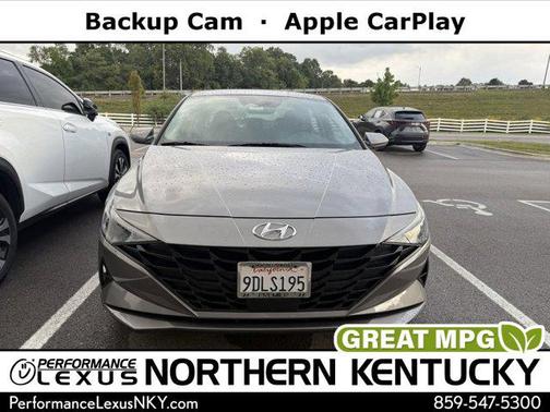 2023 Hyundai ELANTRA SEL
