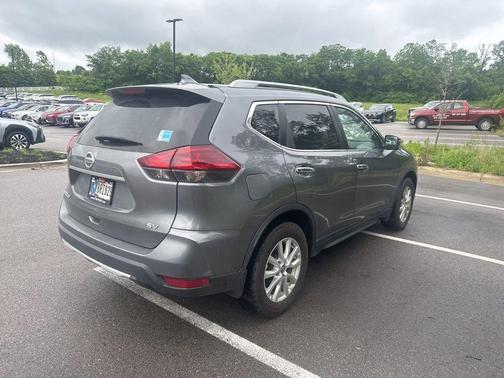 Gun Metallic 2018 Nissan Rogue SV