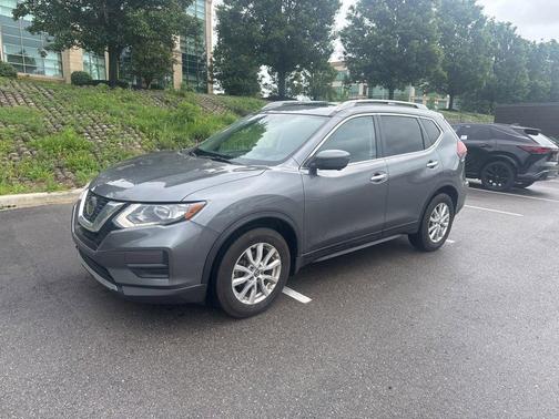 Gun Metallic 2018 Nissan Rogue SV