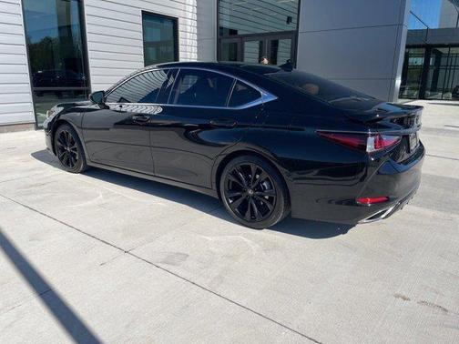 2025 Lexus ES 350 Base