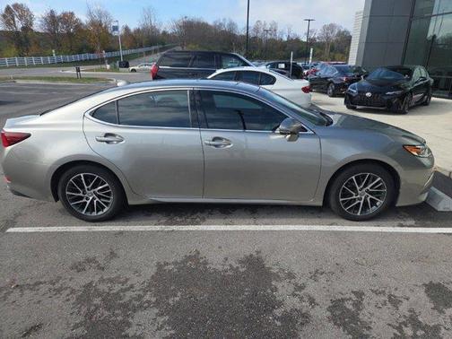 2017 Lexus ES 350 Base