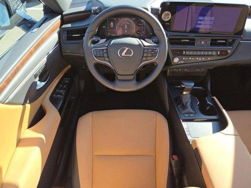 2024 Lexus ES 300h Base
