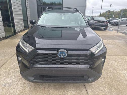 2020 Toyota RAV4 Hybrid XLE