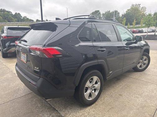 2020 Toyota RAV4 Hybrid XLE