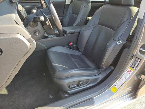 2019 Lexus ES 300h Base