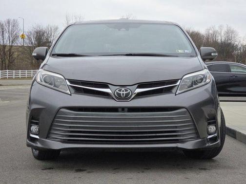 2018 Toyota Sienna Limited Premium