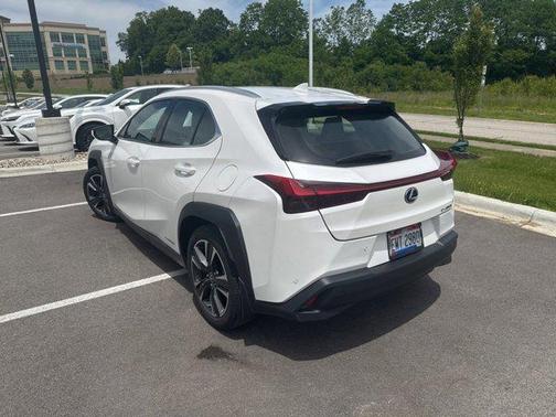 2020 Lexus UX 250h Base