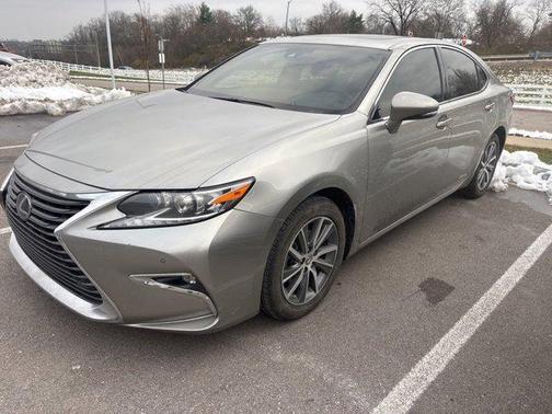 2017 Lexus ES 300h Base