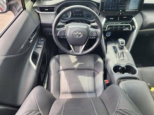 2021 Toyota Venza LE