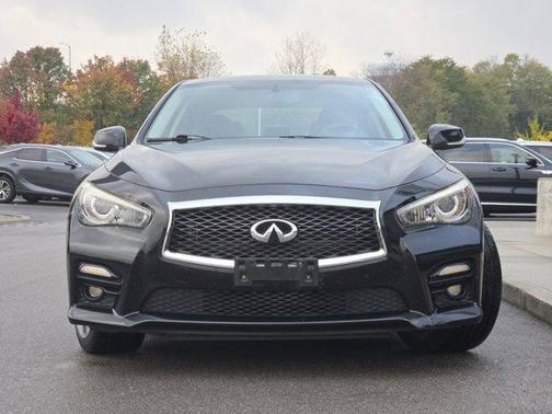 2015 INFINITI Q50 Sport