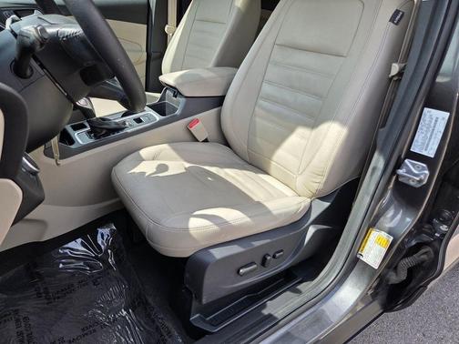 Magnetic 2018 Ford Escape SEL