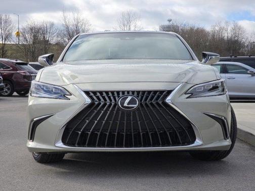 2025 Lexus ES 350 Ultra Luxury