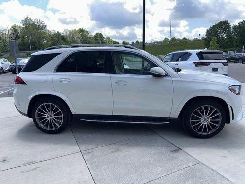 White 2022 Mercedes-Benz GLE 350 4MATIC
