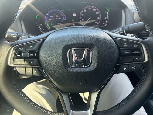 Crystal Black Pearl 2019 Honda Accord Hybrid Touring