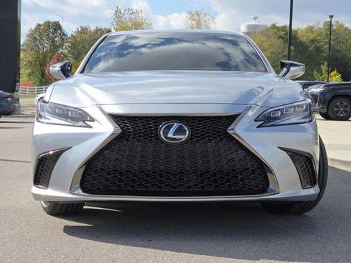 2025 Lexus ES 300h F SPORT Design