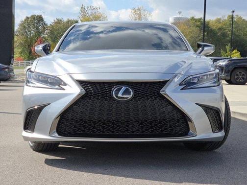 2025 Lexus ES 300h F SPORT Design