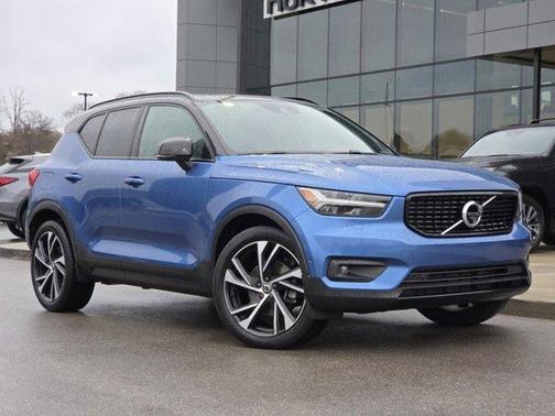 2019 Volvo XC40 T5 R-Design