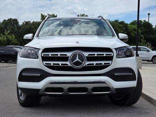 White 2023 Mercedes-Benz GLS 450 4MATIC