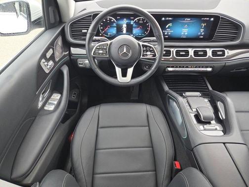 White 2023 Mercedes-Benz GLS 450 4MATIC