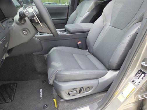 2025 Lexus GX 550 Overtrail+