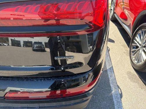 2025 Audi Q7 55 Prestige