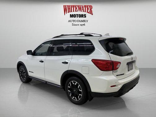 2020 Nissan Pathfinder SL 4WD