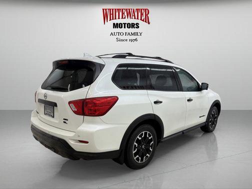 2020 Nissan Pathfinder SL 4WD