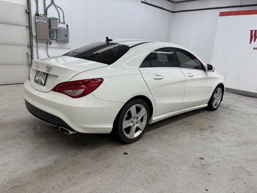 2015 Mercedes-Benz CLA-Class Base