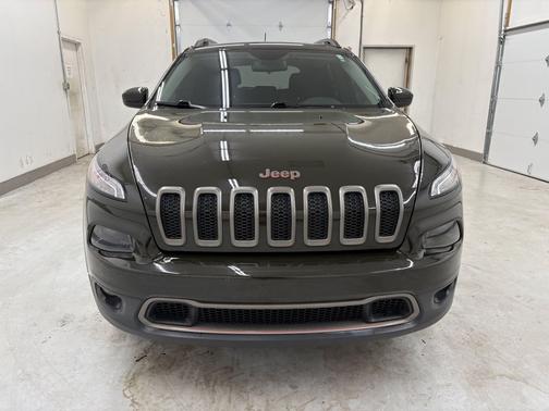 Recon Green Clearcoat 2017 Jeep Cherokee 75th Anniversary Edition
