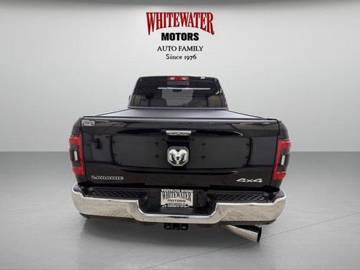 2022 RAM 2500 Laramie Crew Cab 4x4 6'4' Box