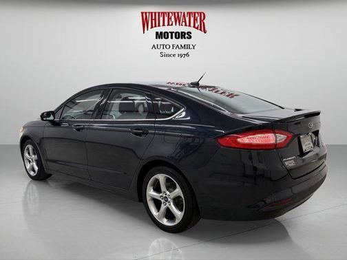 Tuxedo Black Metallic 2014 Ford Fusion SE