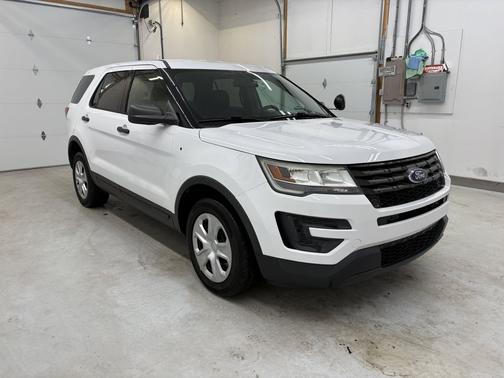 Oxford White 2017 Ford Utility Police Interceptor Base