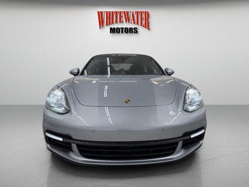 2020 Porsche Panamera 4